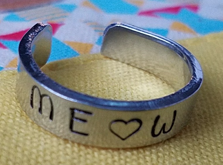 meow-ring