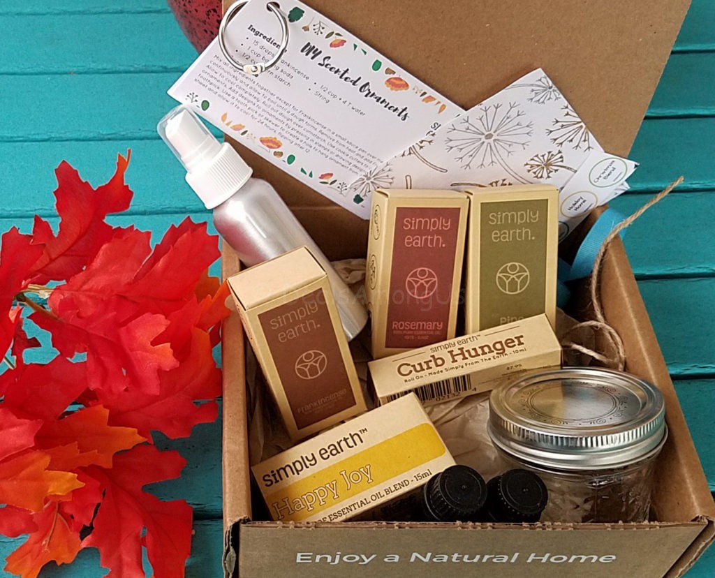 simply-earth-december-set